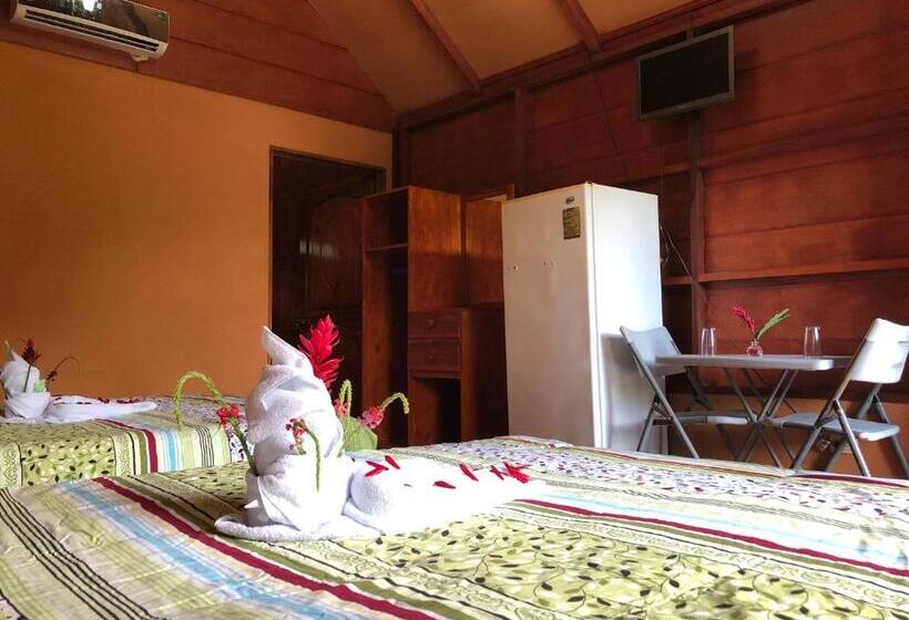 Comfort room with balcony, Villas Vista Arenal