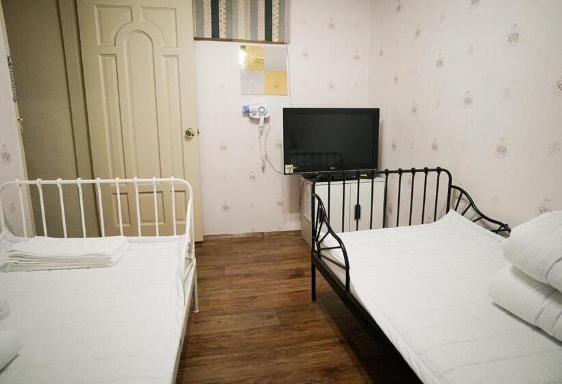 اتاق عادی, Suncheon Namu Guesthouse