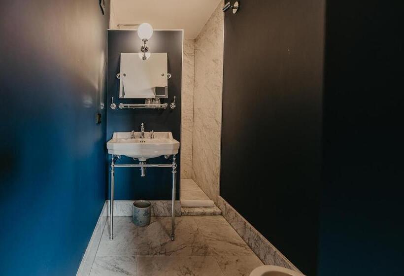 اتاق خانوادگی, Boutique Hotel Zeeuws Meisje
