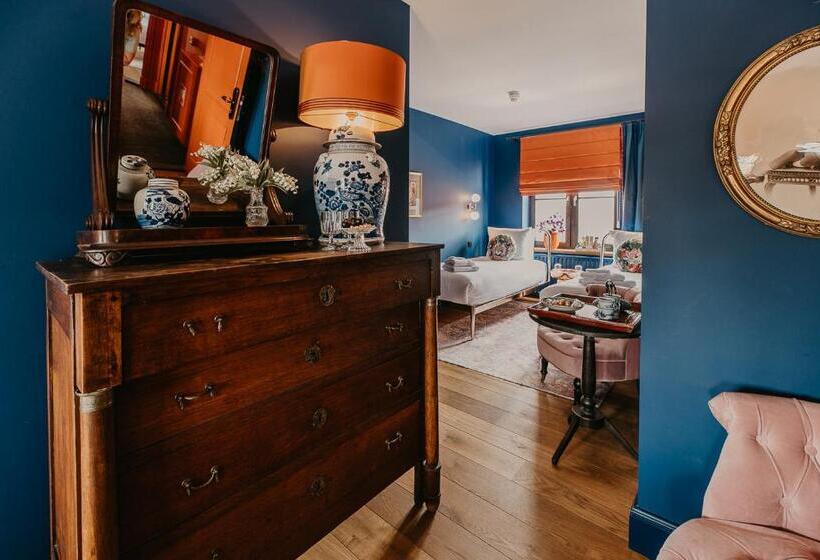 اتاق خانوادگی, Boutique Hotel Zeeuws Meisje