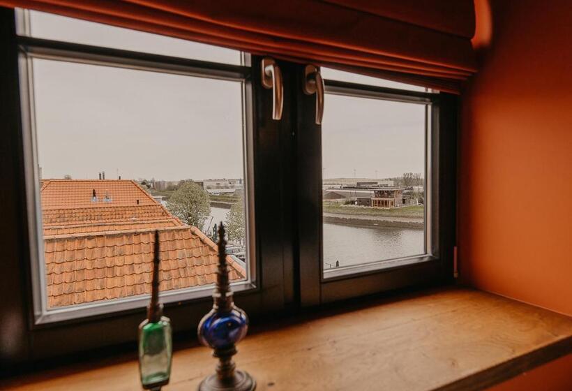 سوییت لوکس, Boutique Hotel Zeeuws Meisje