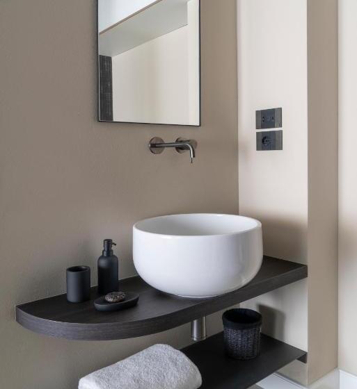 اتاق لوکس, Della Spiga Suites By Brera Apartments