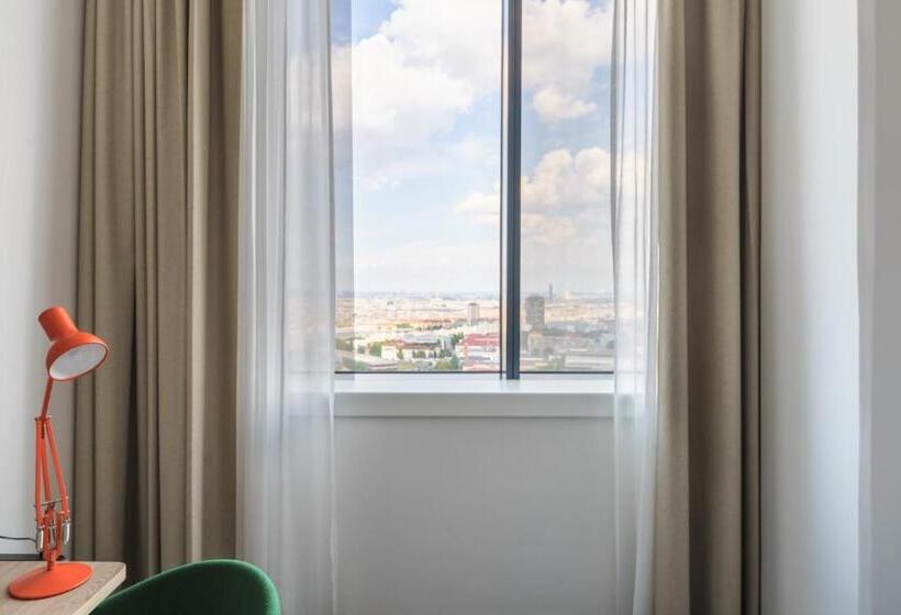اتاق خانوادگی, Clarion Hotel Vienna South