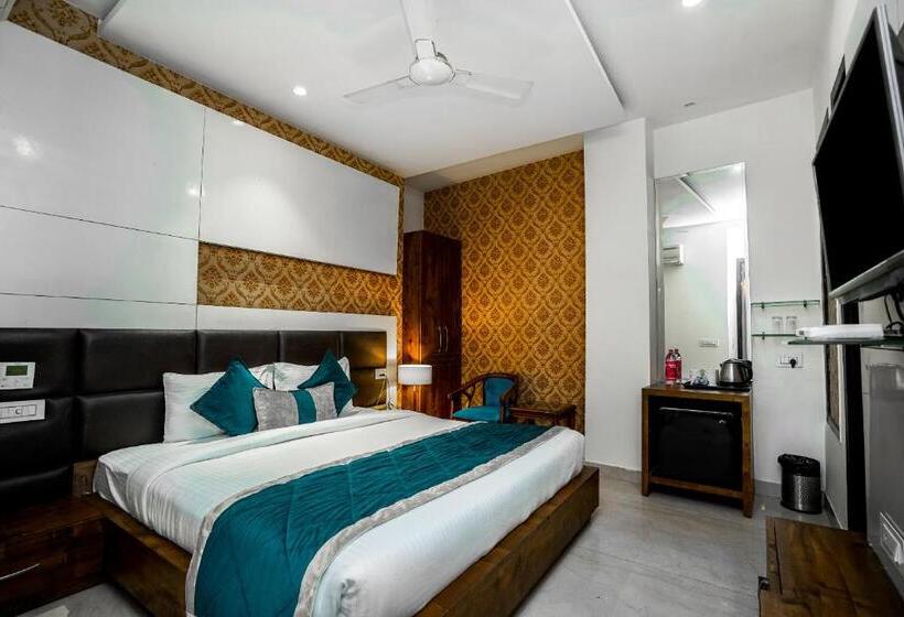 اتاق لوکس, Amritsar Grand