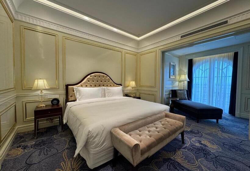 سوییت خانوادگی, Radisson Blu Forest Manor Shanghai Hongqiao   Near Necc