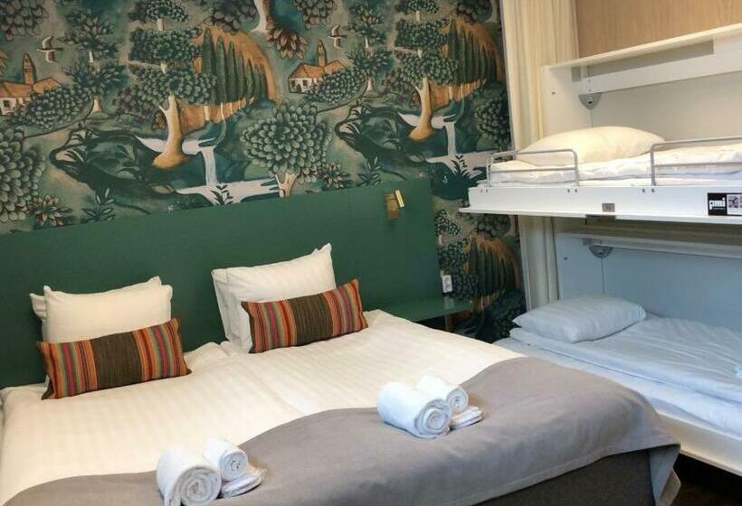 패밀리 룸 공용 욕실, Best Western Kom Hotel Stockholm
