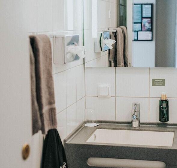 Номер Стандарт, Clarion Collection Hotel Majoren