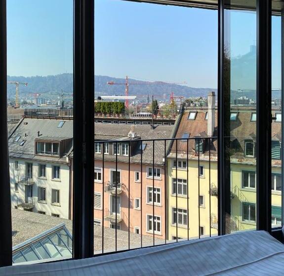اتاق پنت هاوس, Royal Hotel Zurich