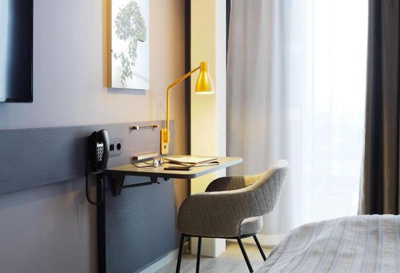 Standard-huone, Scandic Continental