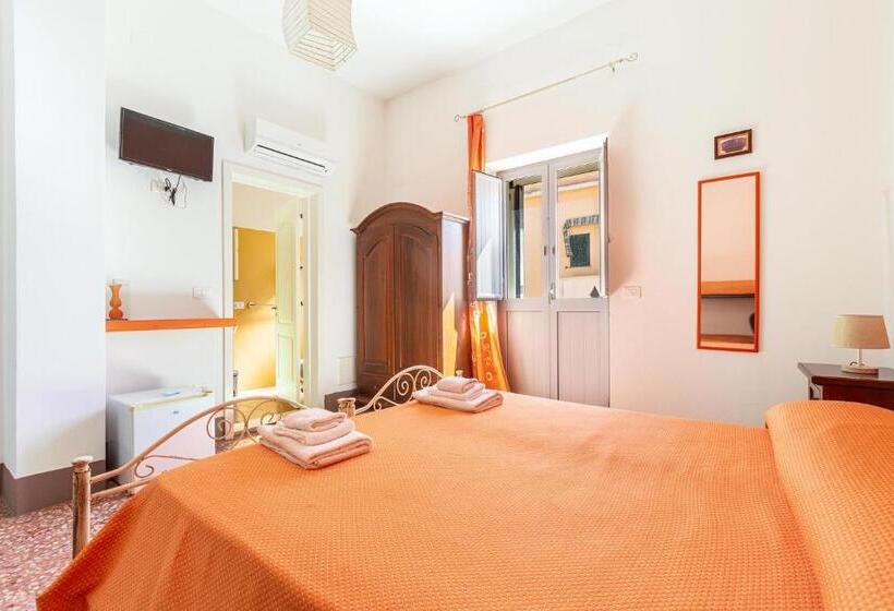Четырехместный Номер Стандарт, B&b La Torre
