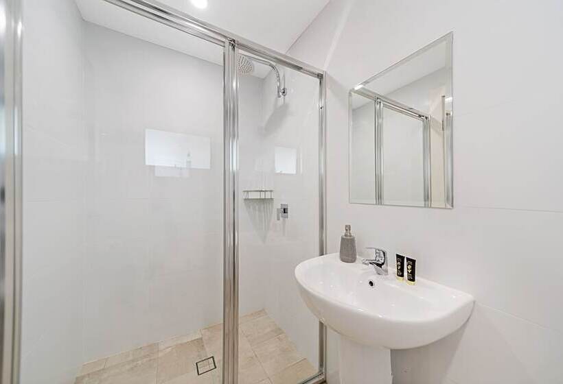 豪华房间, Carlton Suites