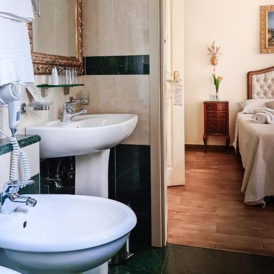 חדר דלוקס, B&b Joan's Heritage