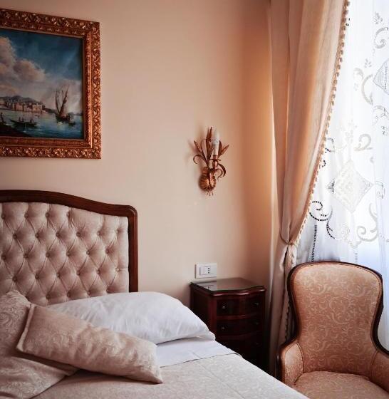 חדר דלוקס, B&b Joan's Heritage