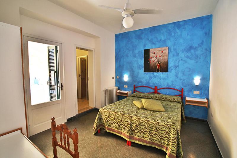 标准三人间, Albergo 2 Mari