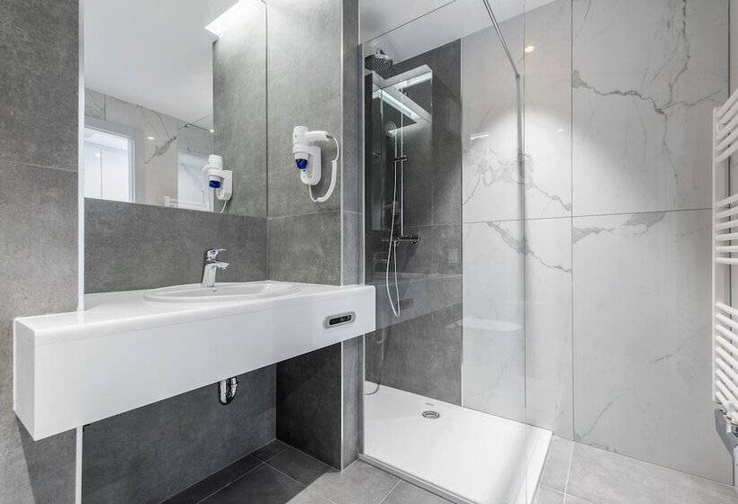 اتاق اساندارد با چشم‌انداز جانبی به دریا, Boutique Hotel Mirjam