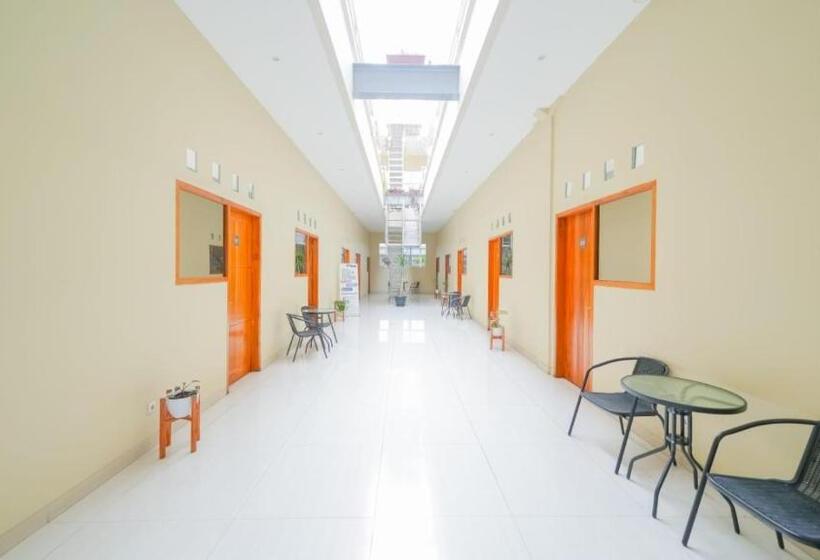 سوییت, Urbanview Darmo Residence Bandung