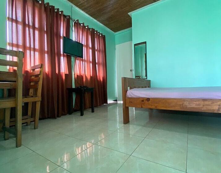 Quarto Economy, Rachel S Bed And Breakfast Near Tagaytay