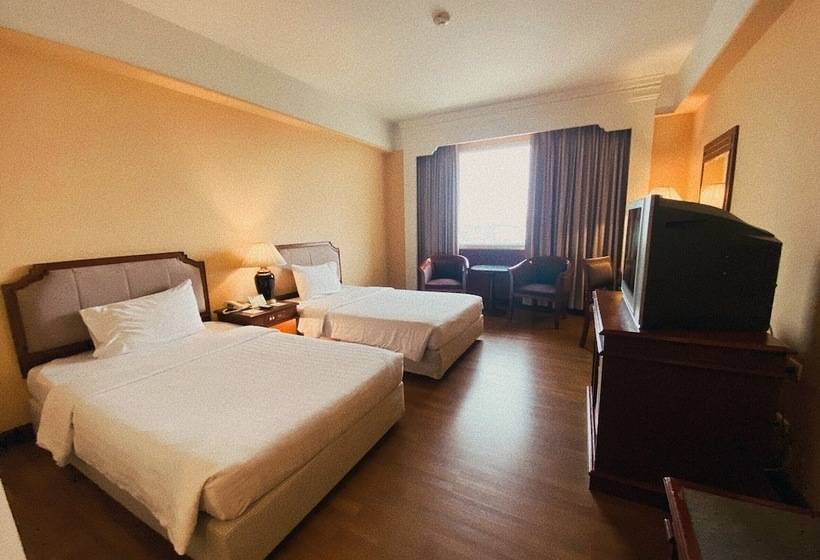 اتاق سوپریور, Charoen Thani Hotel, Khon Kaen