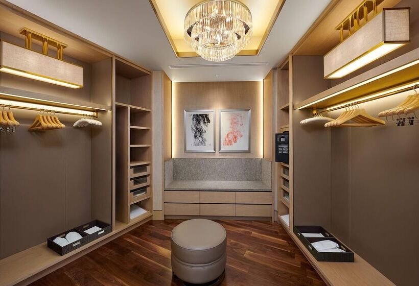 سوئیت رویال, Sheraton Grande Sukhumvit, A Luxury Collection Hotel, Bangkok