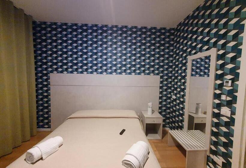 Номер Стандарт Вид на Сад, B&b 1951