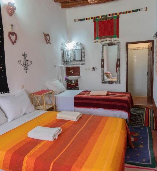اتاق استاندارد سه نفره, Kasbah La Datte D Or