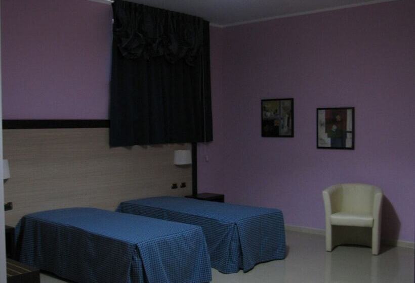 اتاق استاندارد, Albergo Roma