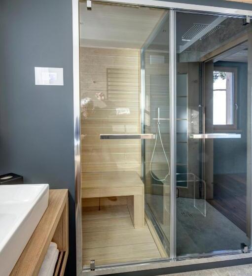 Полулюкс Одноместный с Террасой, Dolomiti Lodge Alverà