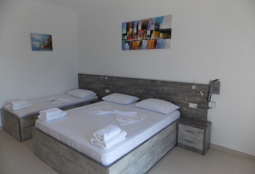 Triple Room Sea View, Mucobega Hotel 2