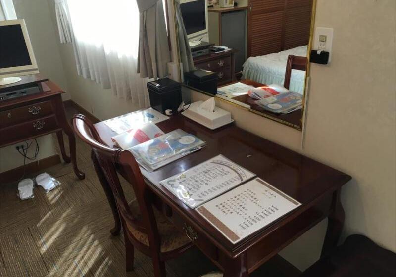 Номер Стандарт Трехместный, Sunrise Hotel Okinawa