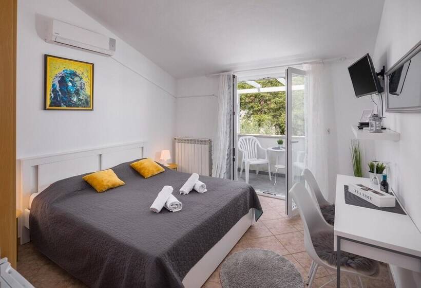اتاق استاندارد, Martina Guest House