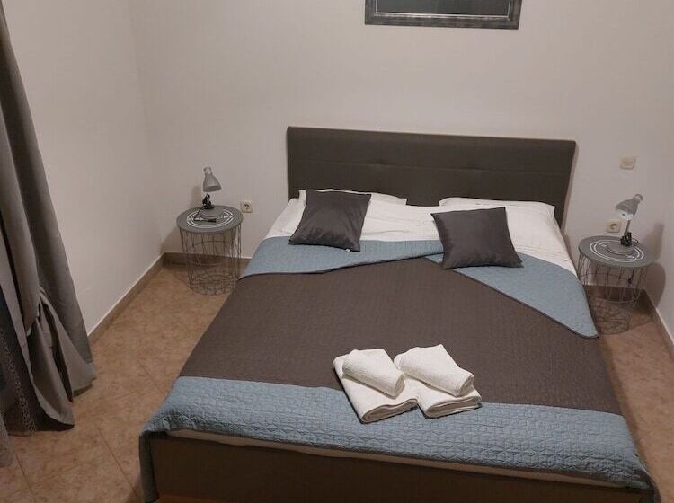 اتاق استاندارد, Martina Guest House