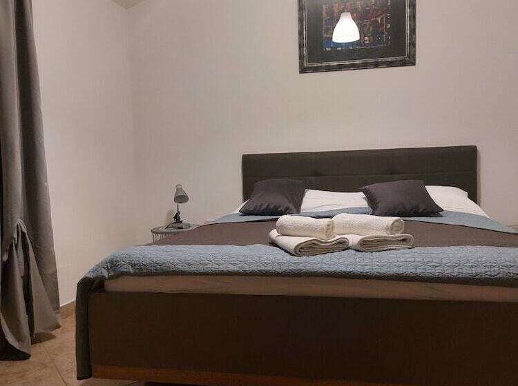 اتاق استاندارد, Martina Guest House