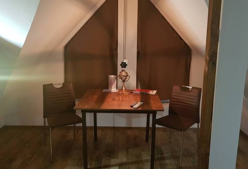 اتاق استاندارد, Sunrise Apartmanház