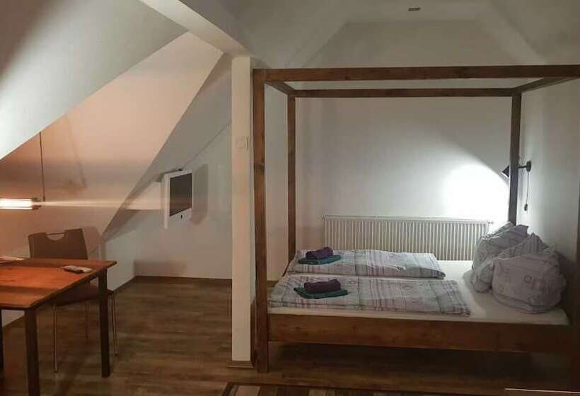 اتاق استاندارد, Sunrise Apartmanház