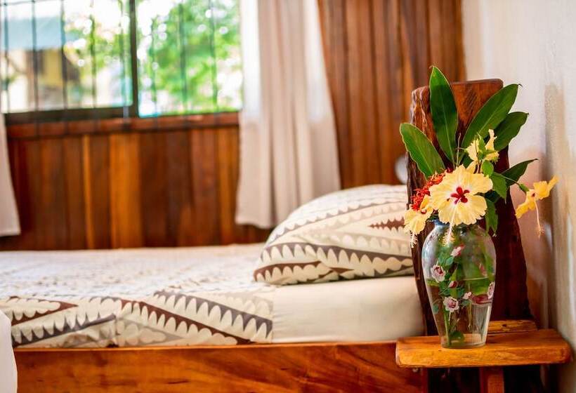 Economy Triple Room, Cabinas Arrecife