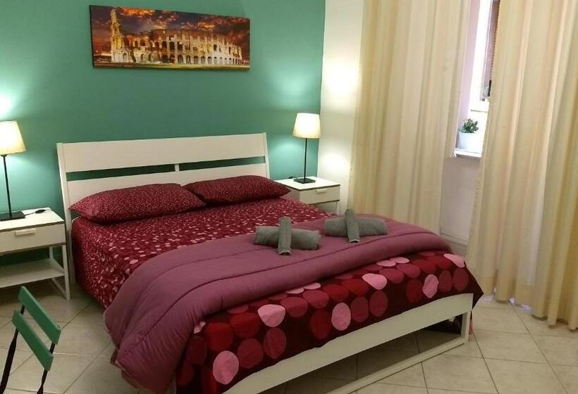 اتاق چهار تخته با دستشویی مشترک, Amoraroma
