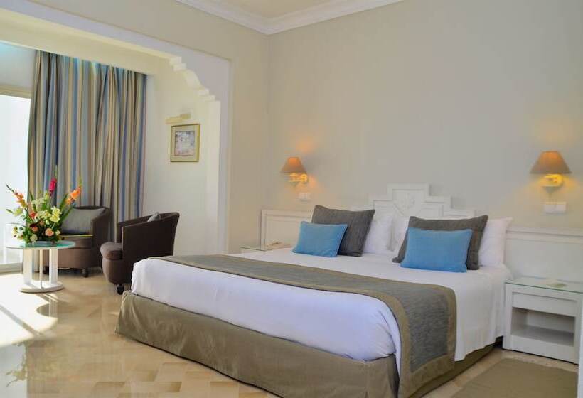 Номер Superior, Royal Garden Palace   Families And Couples