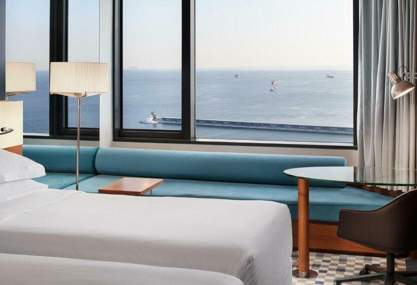 اتاق لوکس با چشم‌انداز دریا, Sheraton Istanbul Ataköy
