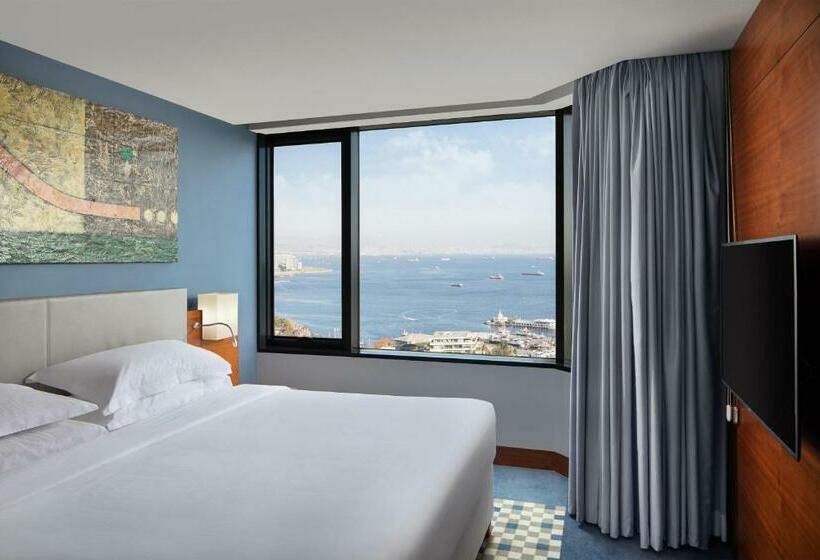 اتاق سوپریور با چشم‌انداز دریا, Sheraton Istanbul Ataköy