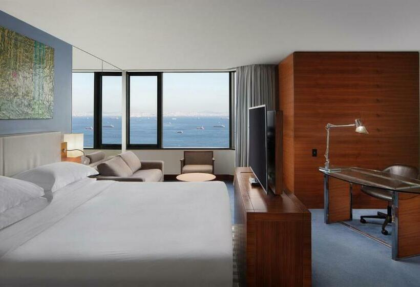 اتاق پرمیوم با چشم‌انداز دریا, Sheraton Istanbul Ataköy