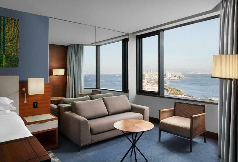 اتاق پرمیوم با چشم‌انداز دریا, Sheraton Istanbul Ataköy