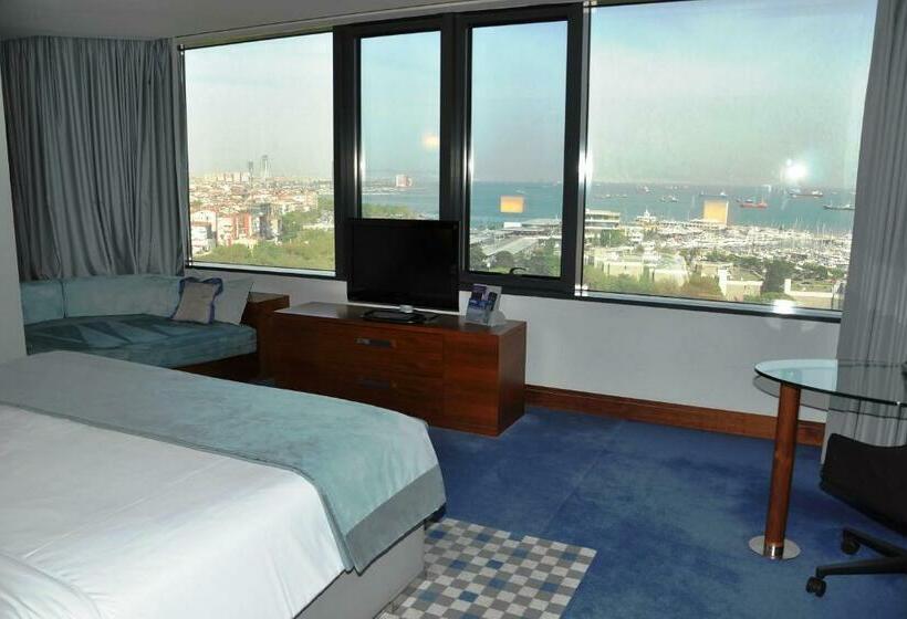 اتاق پرمیوم با چشم‌انداز دریا, Sheraton Istanbul Ataköy