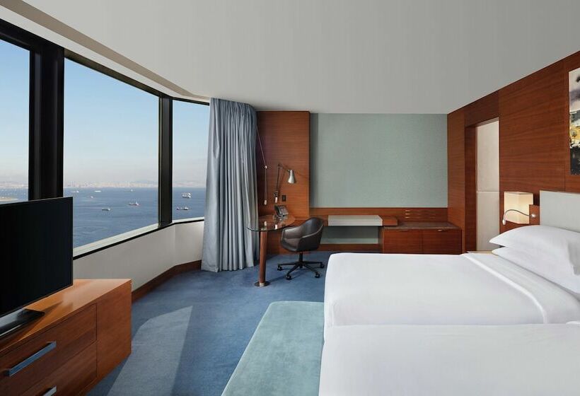 اتاق پرمیوم با چشم‌انداز دریا, Sheraton Istanbul Ataköy