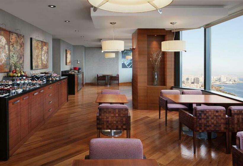 سوئیت جونیور کلوب با چشم‌انداز دریا, Sheraton Istanbul Ataköy