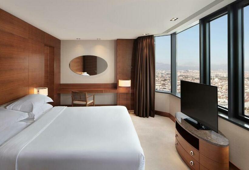 سوئیت اجرایی با چشم‌انداز دریا, Sheraton Istanbul Ataköy