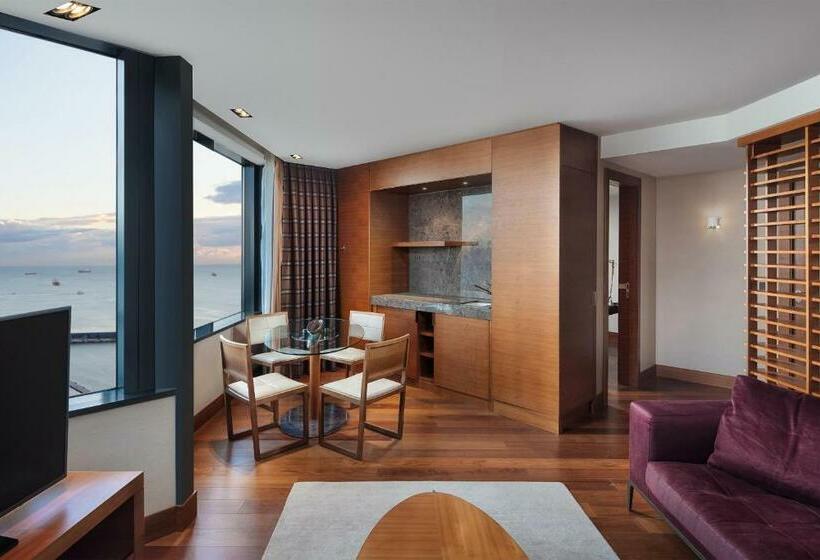 سوئیت اجرایی با چشم‌انداز دریا, Sheraton Istanbul Ataköy