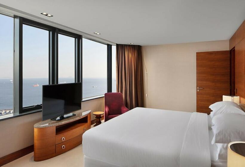 سوئیت اجرایی با چشم‌انداز دریا, Sheraton Istanbul Ataköy