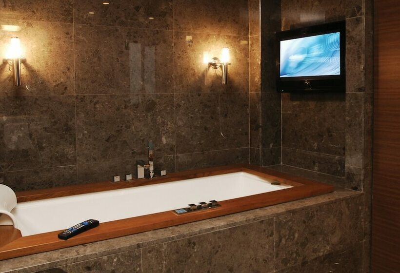 سوئیت اجرایی با چشم‌انداز دریا, Sheraton Istanbul Ataköy