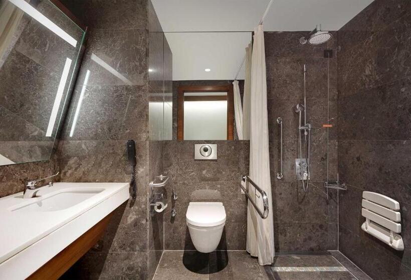 اتاق لوکس با تخت بزرگ, Sheraton Istanbul Ataköy