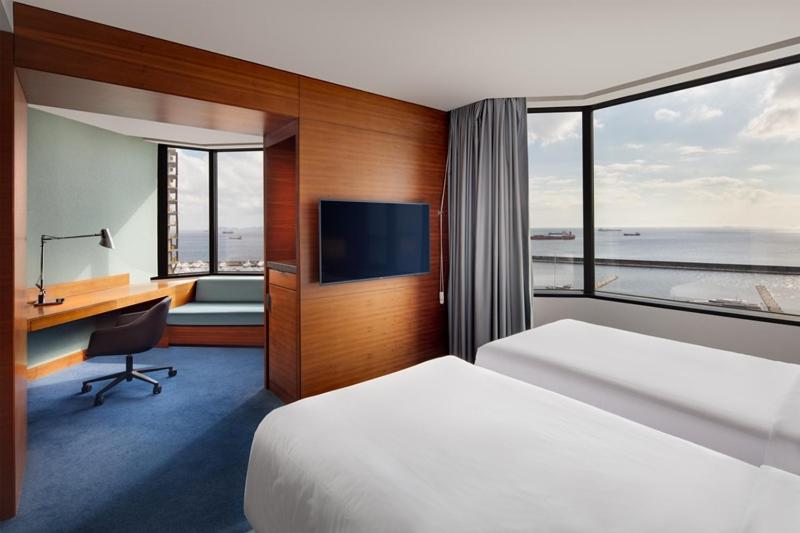 اتاق سوپریور با چشم‌انداز دریا, Sheraton Istanbul Ataköy